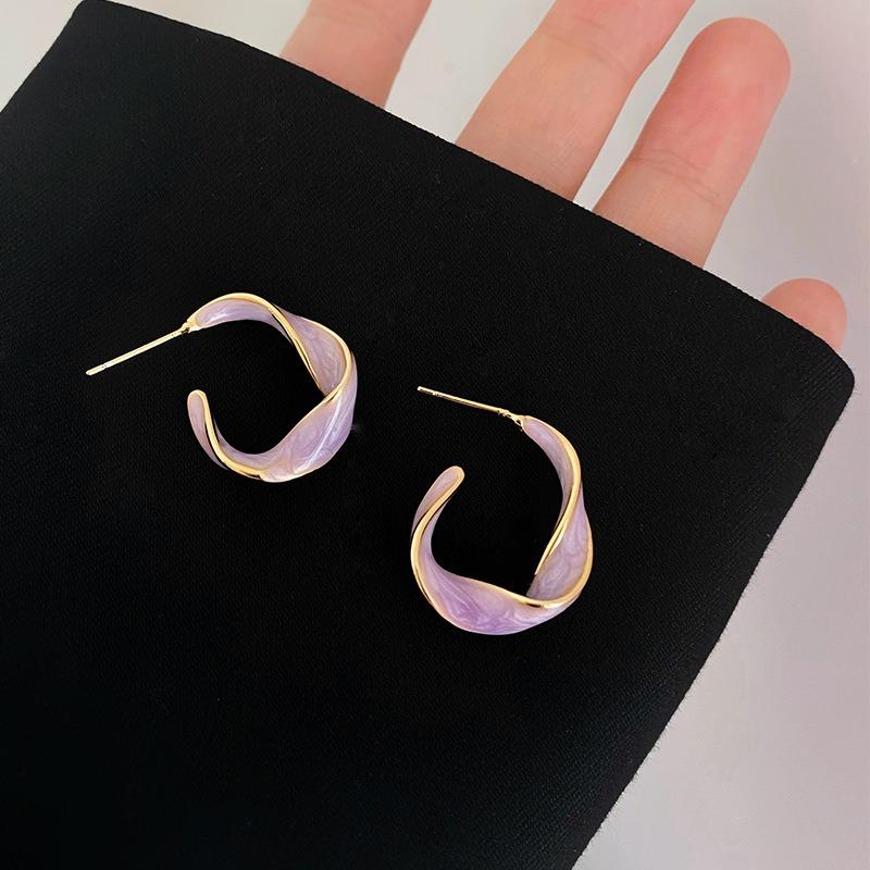 New Fashion Lavender Purple Earrings for Woman Metal Golden Twisted Art Line Purple Stud Earrings Gift Jewelry