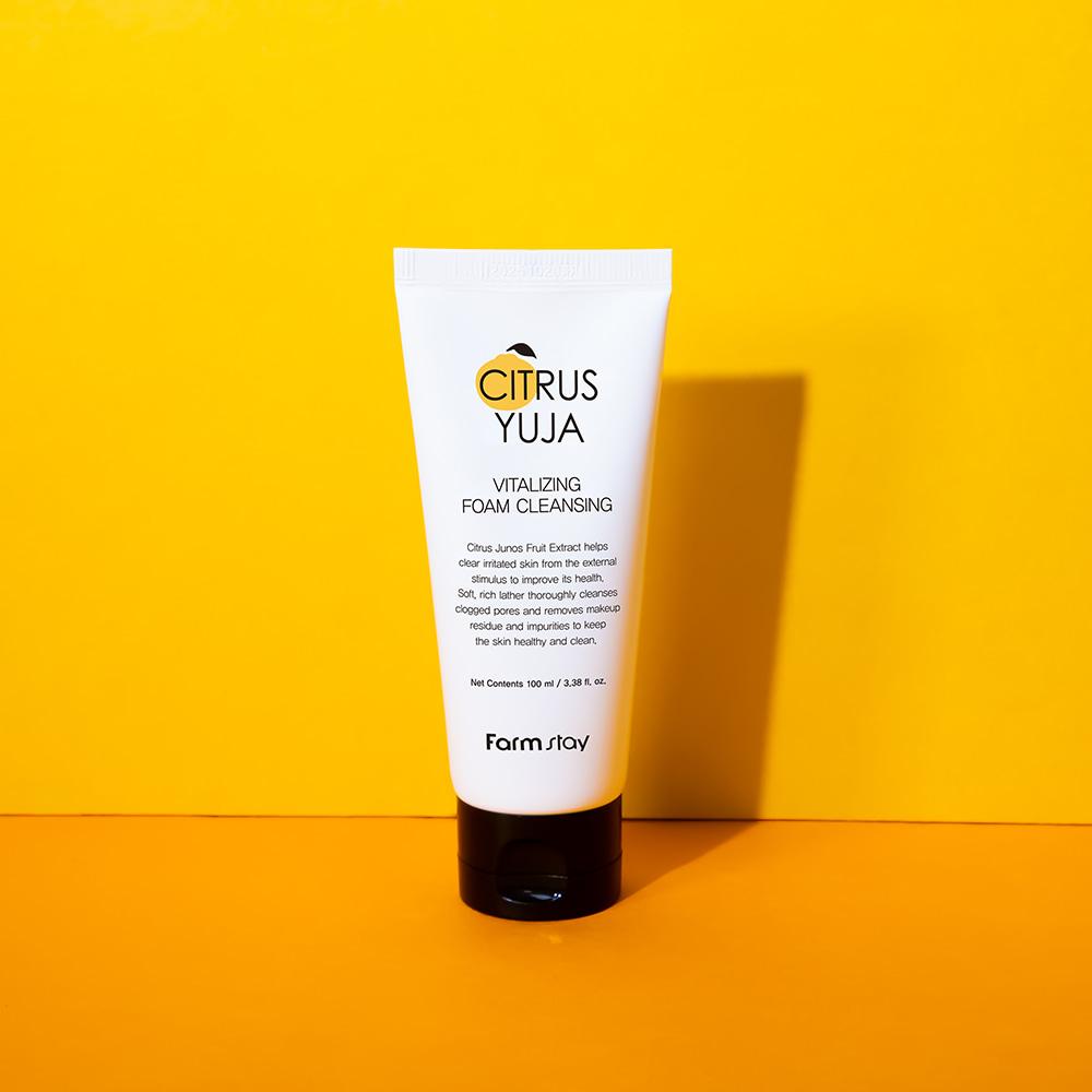 Farm Stay Citrus Yuzu Vitalizing Foam Cleansing