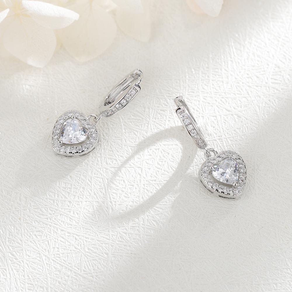 Elegant 3D Rhinestone Heart Earrings - European and American Style  