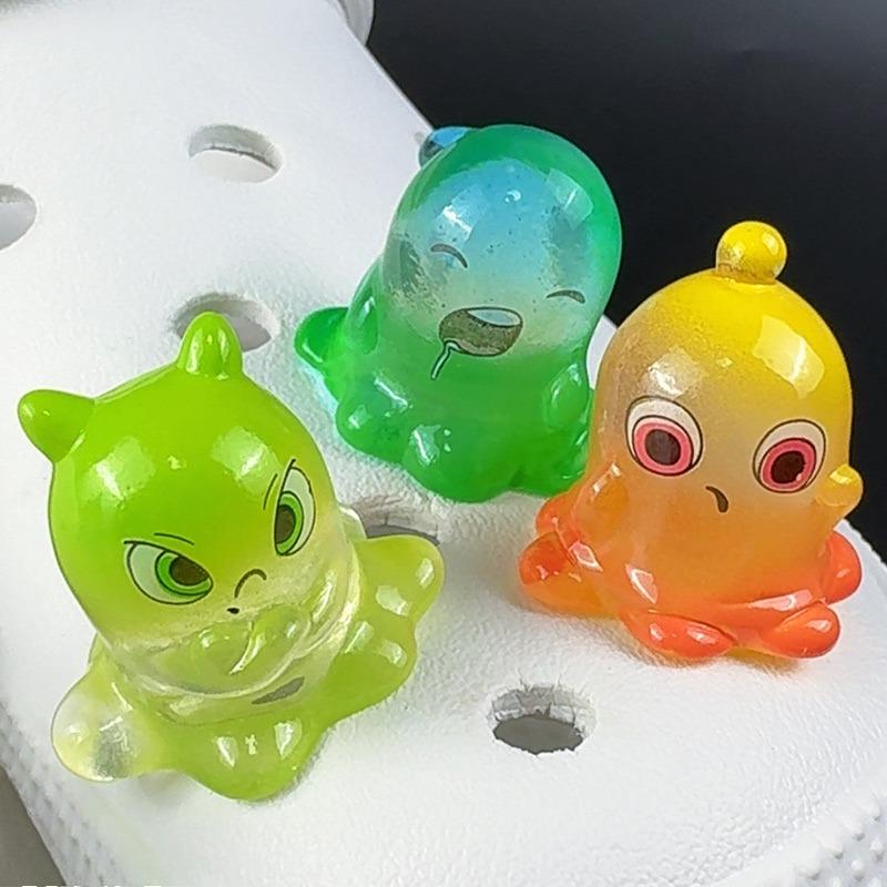 5PCS Fashion Shoe Charms for Halloween Set Accessories Hole Shoe Buckle Cute Rainbow Monster Doll DIY 3D Shoes Decorations Gift