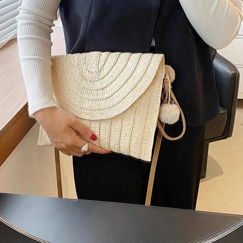 Handmade Straw Beach Shoulder Crossbody Bag Girls Envelope Woven Summer Small Hair Ball Cluth