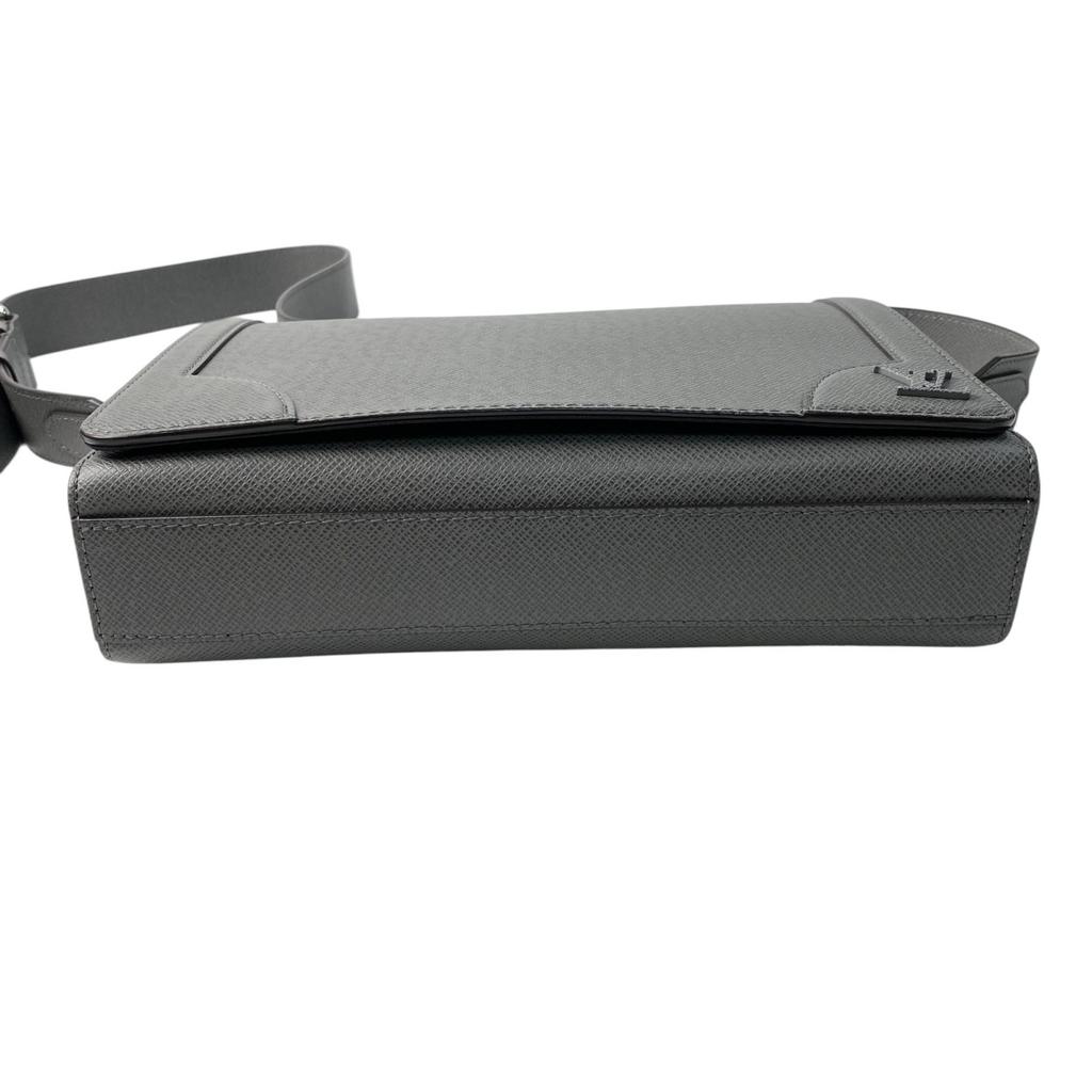 Used LOUIS VUITTONShoulder Bag Gray Leather Mens