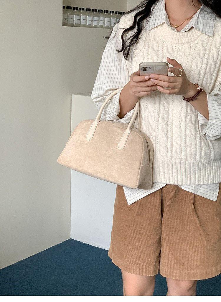 Portable Bowling Bag Women'S Autumn And Winter Maillard Style Retro Handbag Large-Capacity Commuter Pillow