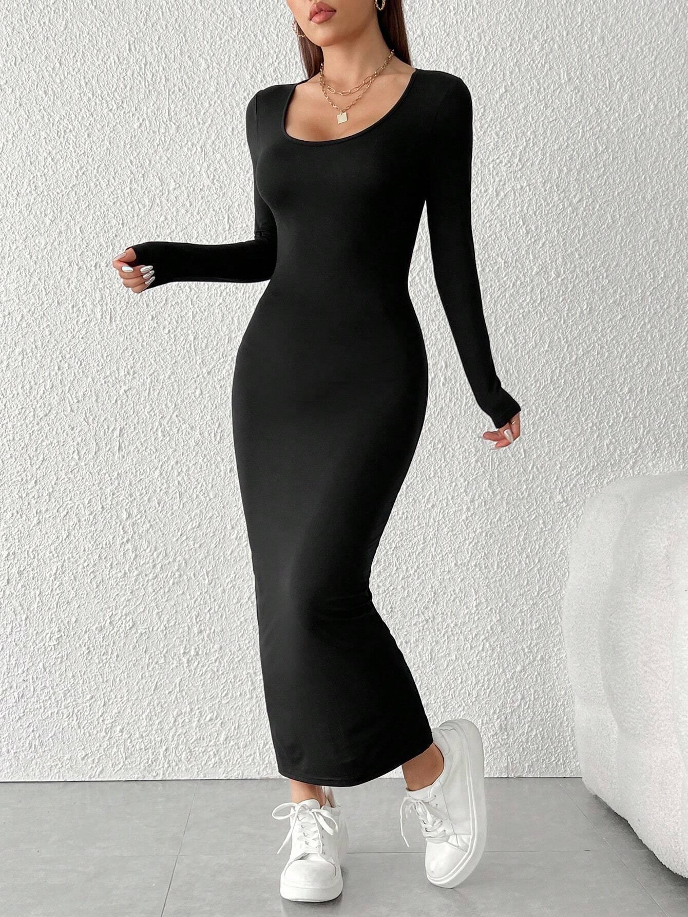 

Однотонное женское платье приталенного силуэта M чёрный