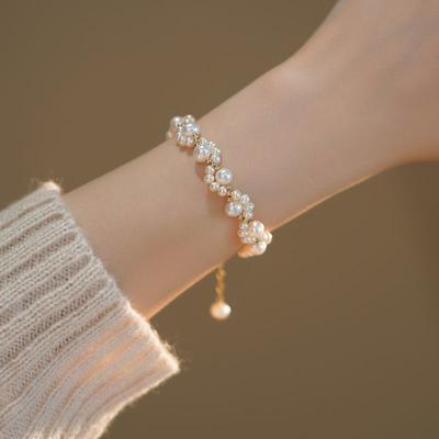Woven Cat Claw Pearl Bracelet Women's Light Luxury Temperament High-end Ins Style Bracelet Niche Design Exquisite Simple Jewelry