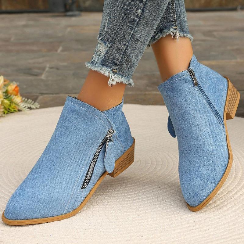 Women's Shoes for Foreign Trade: New Large Size Suede Martin Boots with Thick Heel, Side Zipper, and Low Heel.