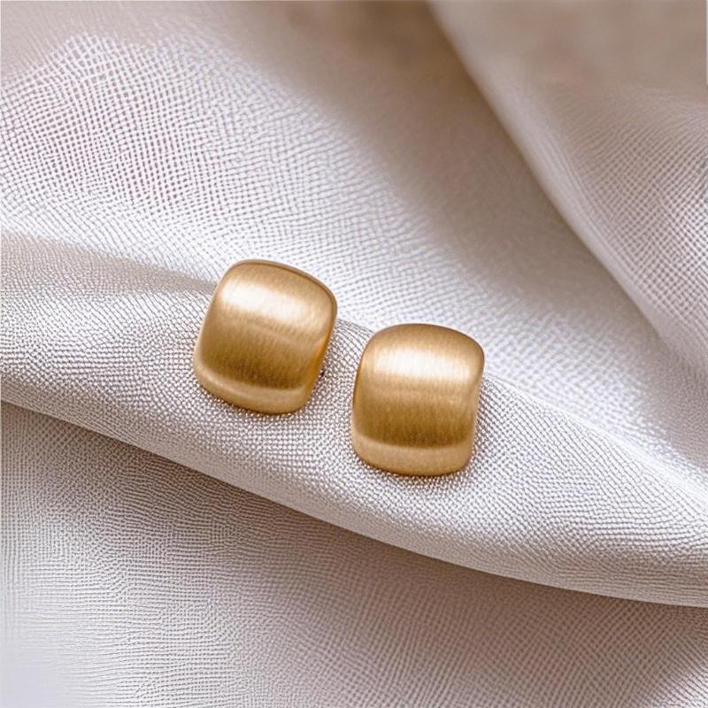 Trending Simple Metal Circular Stud Earring Fashion Party Statement Minimalist Cheap Earrings Female Jewelry For Woman Gifts