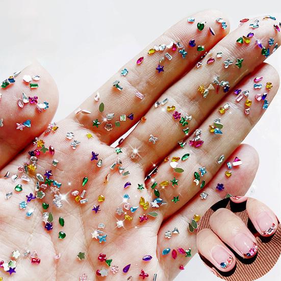 1000Pcs/Set Nail Art Rhinestone Acrylic Assorted Mini Star Love Heart Waterdrop Flower Geometric Shape Charm DIY Nail Decoration Accessories