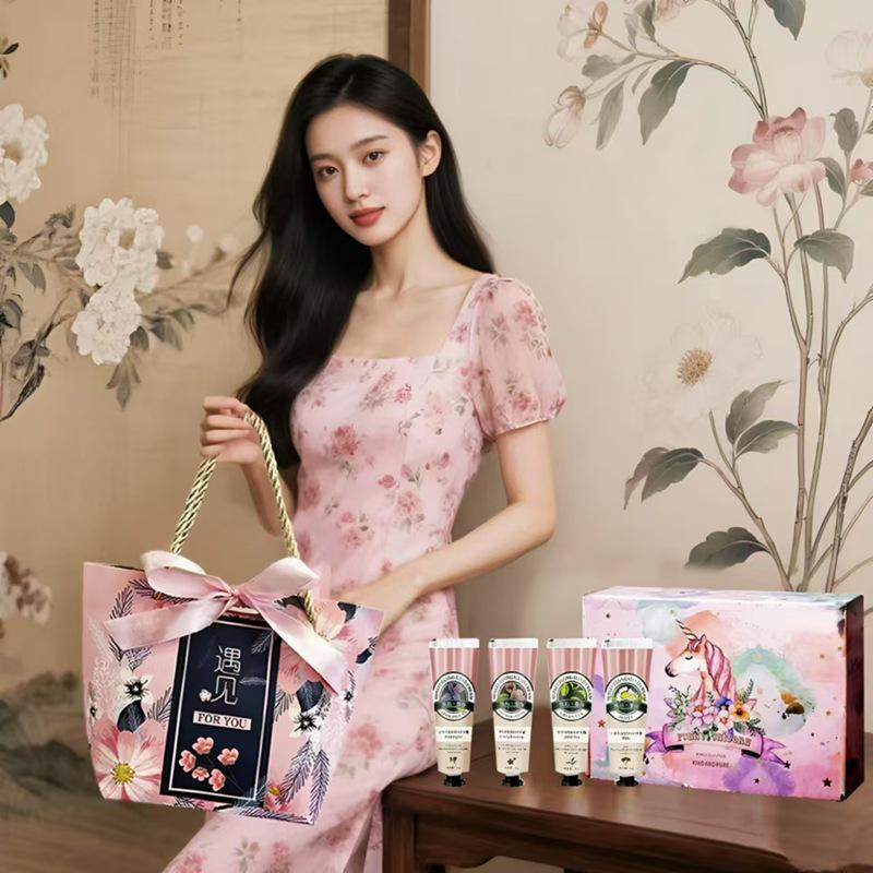 Kelly s Exquisite Face & Hand Cream Gift Set with Portable, Long-lasting Fragrance