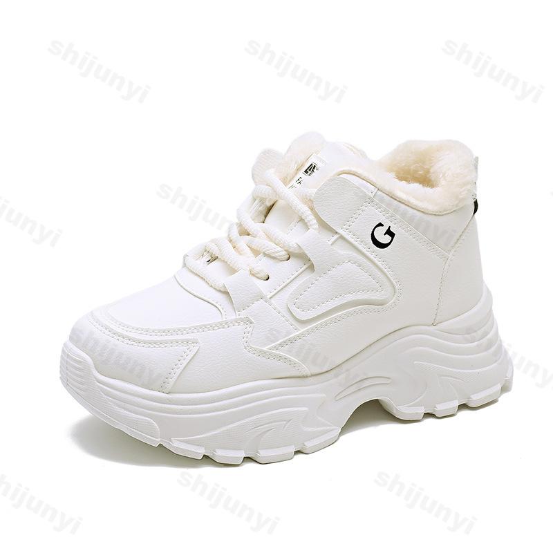 Women's Casual Sports Shoes 2026 Winter Comfortable Anti Slip Outdoor Fashion Retro Warm Plush Vulcanized Shoes Zapatos Mujer