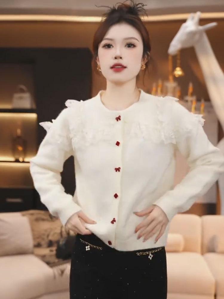 Stylish Lace Patchwork Sweater: 2025 Autumn/Winter Women's Knitted Cardigan