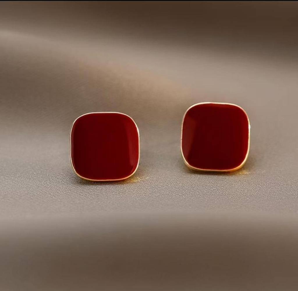 Minimalist French Drop Earrings: Retro, Sweet, Versatile Design with Light Luxury and Unique Personality