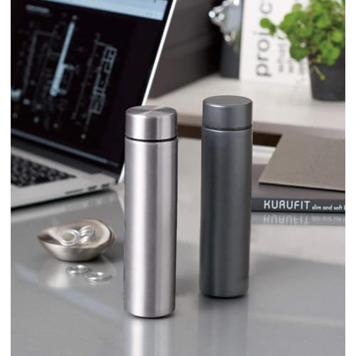 Marutatsu Mini Becher Wasserflasche, Doppelwandige Vakuumisolierung für heiße und kalte Getränke, Klein, schlank und stilvoll, Edelstahlflasche, Schwarz, 220m