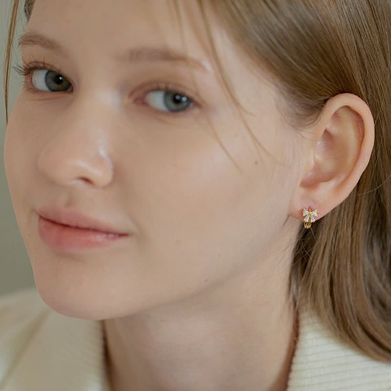 Lewe Clear Ribbon One-touch Earring (Silver/Gold)