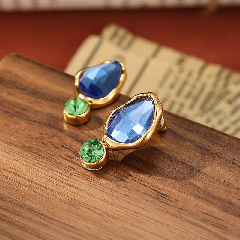 Europäischer und amerikanischer Schmuck Unregelmäßiges blaues Glas Retro Luxus Ohrringe Personalisierte Damenohrringe