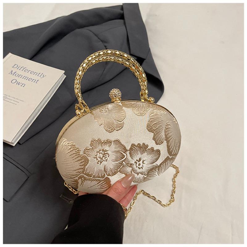

Light luxury women s bag summer new fashion hand bag temperament chain shoulder messenger bag білий