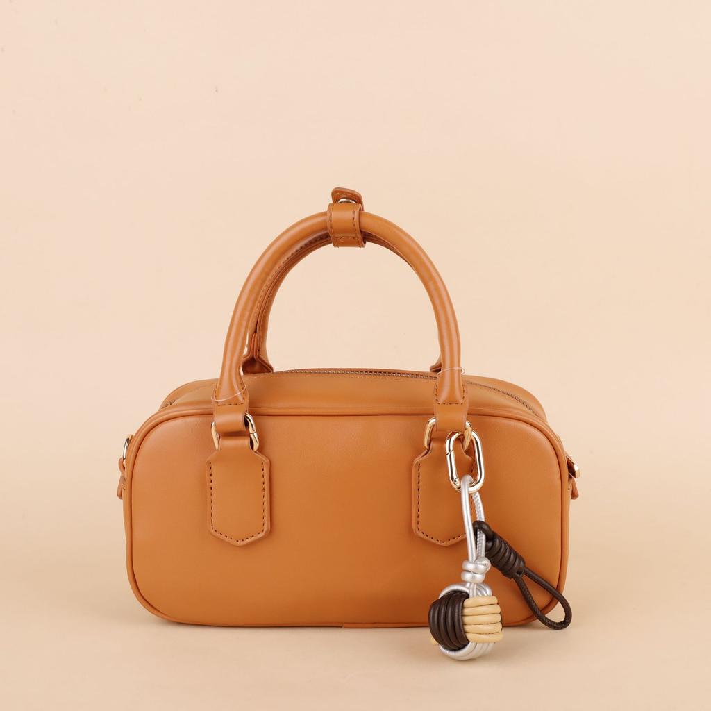 Elegant Ball Keychain Leather Phone Lanyard Versatile Bag Charm Pendant Car Key Ring Backpack Decoration Accessory Gift