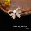 High-End Retro Clothing Brooch: Ruffled Bow Pearl Pin Accessory