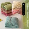 Yumuşak Sıcak Peluş Fitted Sheet Elastik Yatak Örtüsü Kabarık Mercan Polar Yatak Örtüsü Kış Çift Lüks Çift Kişilik Yatak Örtüsü