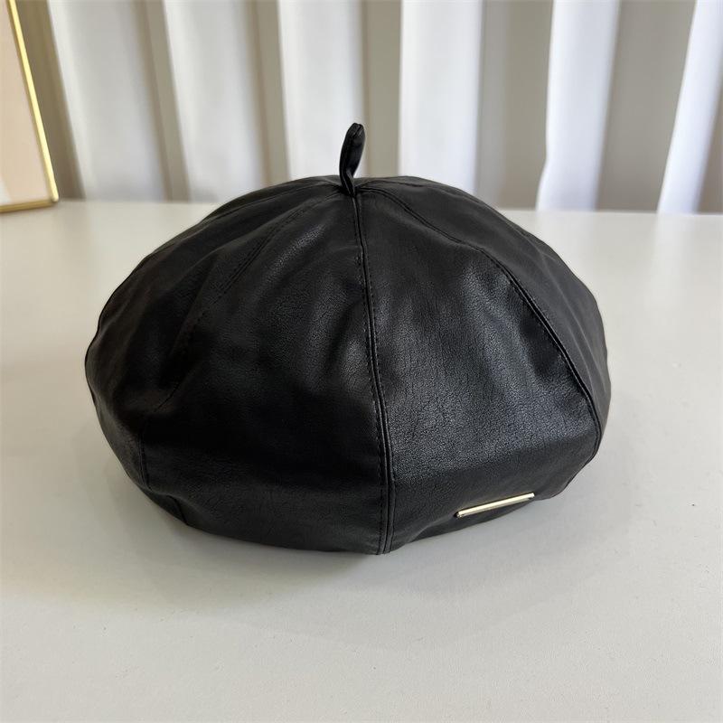 Autumn and winter old retro matte leather beret solid color versatile painter hat showing face small star anise pumpkin hat