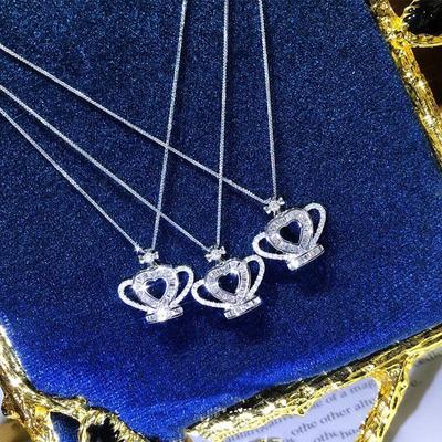 Europäische & Amerikanische Herzförmige Kronenanhänger Halskette - Kreatives Weihnachtsgeschenk für Frauen