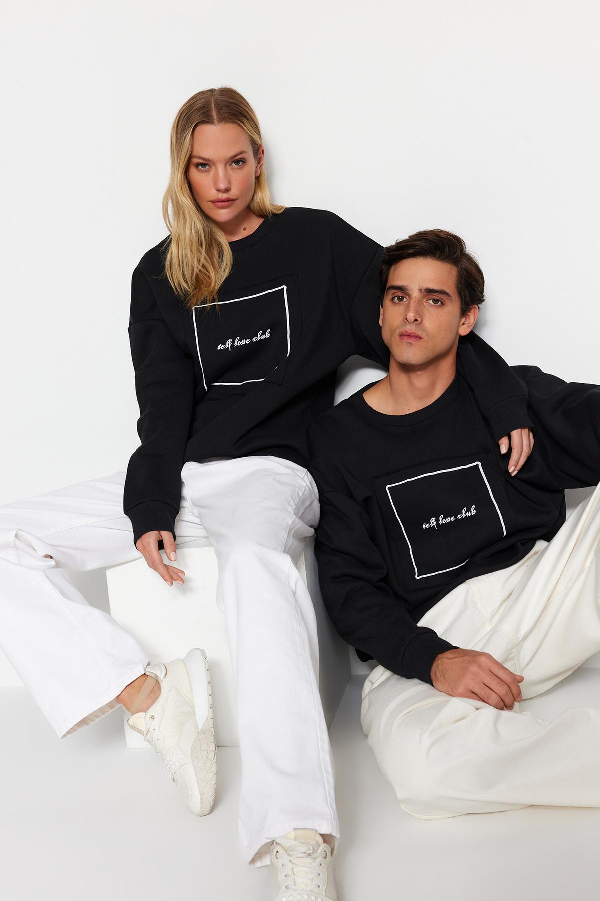 

Толстовка - Черный - Оверсайз