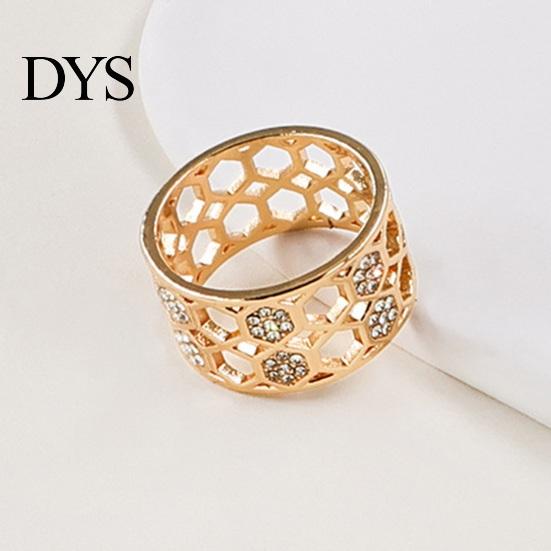 Hollow Honeycomb Scarf Accessory Silk Ring, Hollow-out Bandana Slide Fashion Ring Rhinestone Holder for Women Neckerchiefs Shawls Shirts Stylish