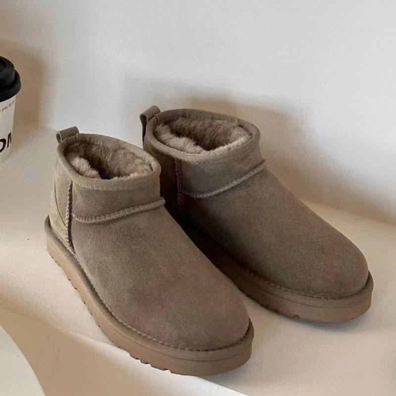Women Winter Platform Snow Boots Warm Faux Suede Ankle Boots Thick Furry Lining Non‑Slip Short Booties For Cold Weather