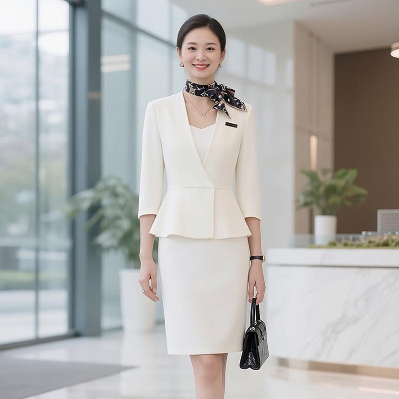 Women's 3/4 Sleeve Three-Piece Professional Suit