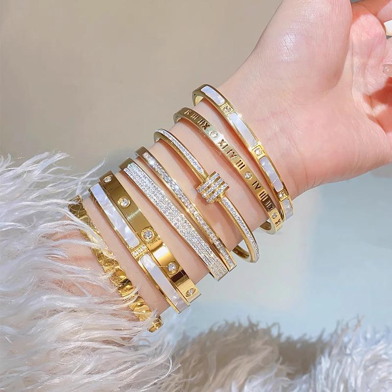 Gold-Tone Titanium Steel Zircon Bracelet for Women, Luxurious Plain Band, Couple's Ring-Inspired Hand Jewelry, New Style