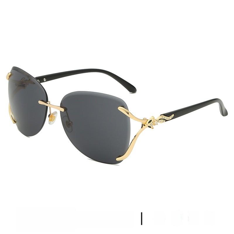 Ladies Fashion Sun Glasses With Uv400 Protection And Pink Lens For Travel And Casual Wear