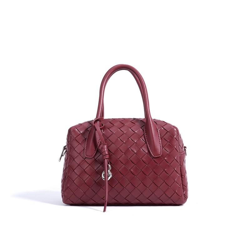 Top Layer Cowhide Woven Handbag Trendy Crossbody Bag Niche High-end Women s Boston Single Shoulder Bowling 23x10x15cm красный