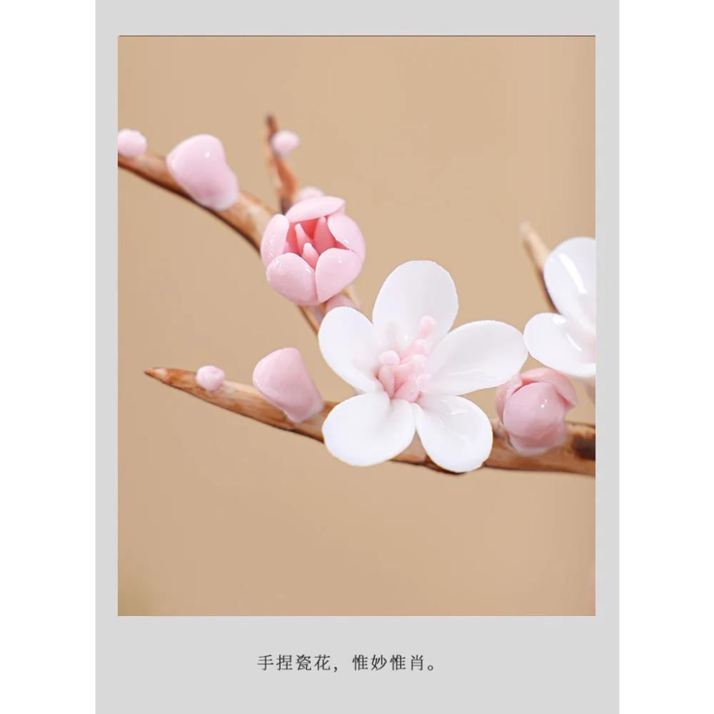 Ceramic Hand-molded Plum Blossom Vase Jadeite Porcelain Warm Transparent Decorative Fresh and Delicate Flower Vase Decorative