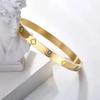 1 Stück zarter goldener Manschettenarmreif mit Strasssteinen, minimalistisches dünnes Armband für den täglichen Gebrauch im Büro & Freizeit