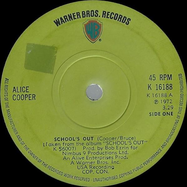 7-дюймовая пластинка ALICE COOPER Schools Out Gutter Cat K16188 WARNER BROS. RE 1972 Великобритания Рок Б/у
