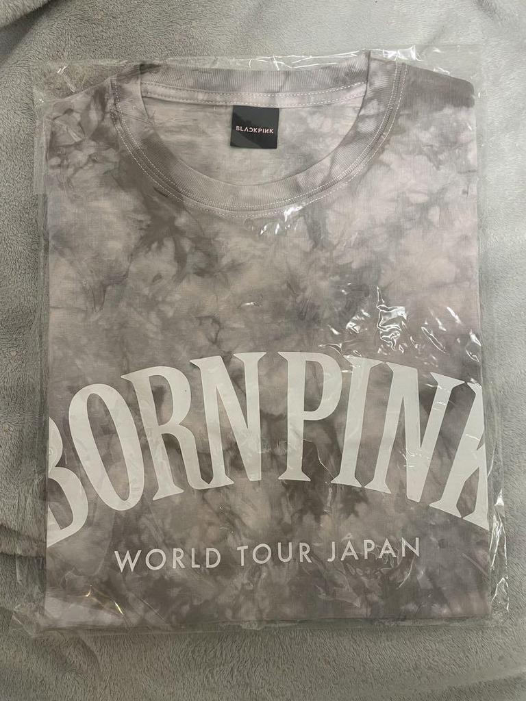 [USED] BLACKPINK Tour Logo T-shirt (Size S)