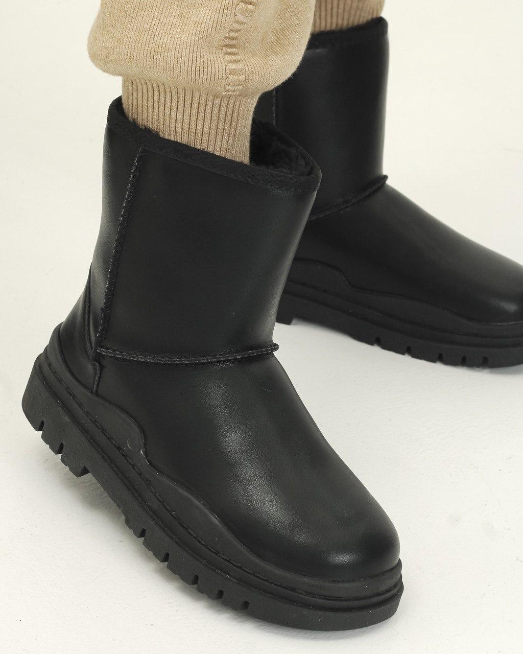 

Уггі жіночі Lonza 21983 36 Чорна шкіра 36 чорний