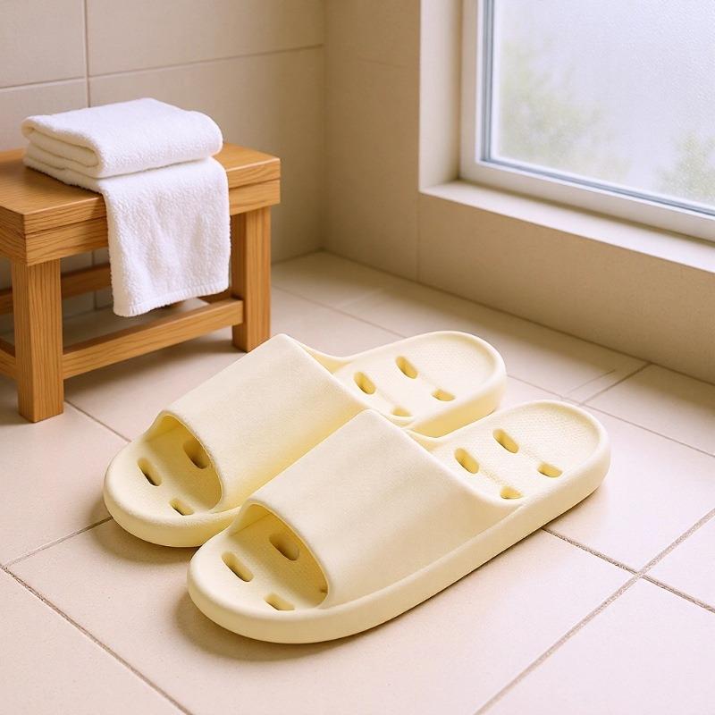 Men's and Women's Non-Slip Draining EVA Bathroom Slippers