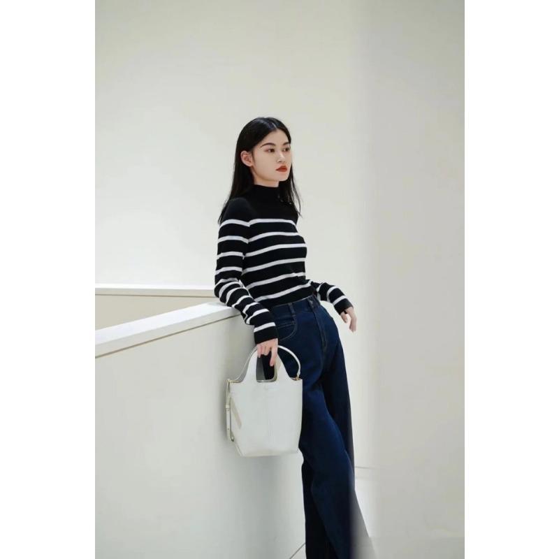 Autumn New Fashion Versatile High-end Striped Sweater Sweater Women's Chic Western Style Bottoming Shirt Top