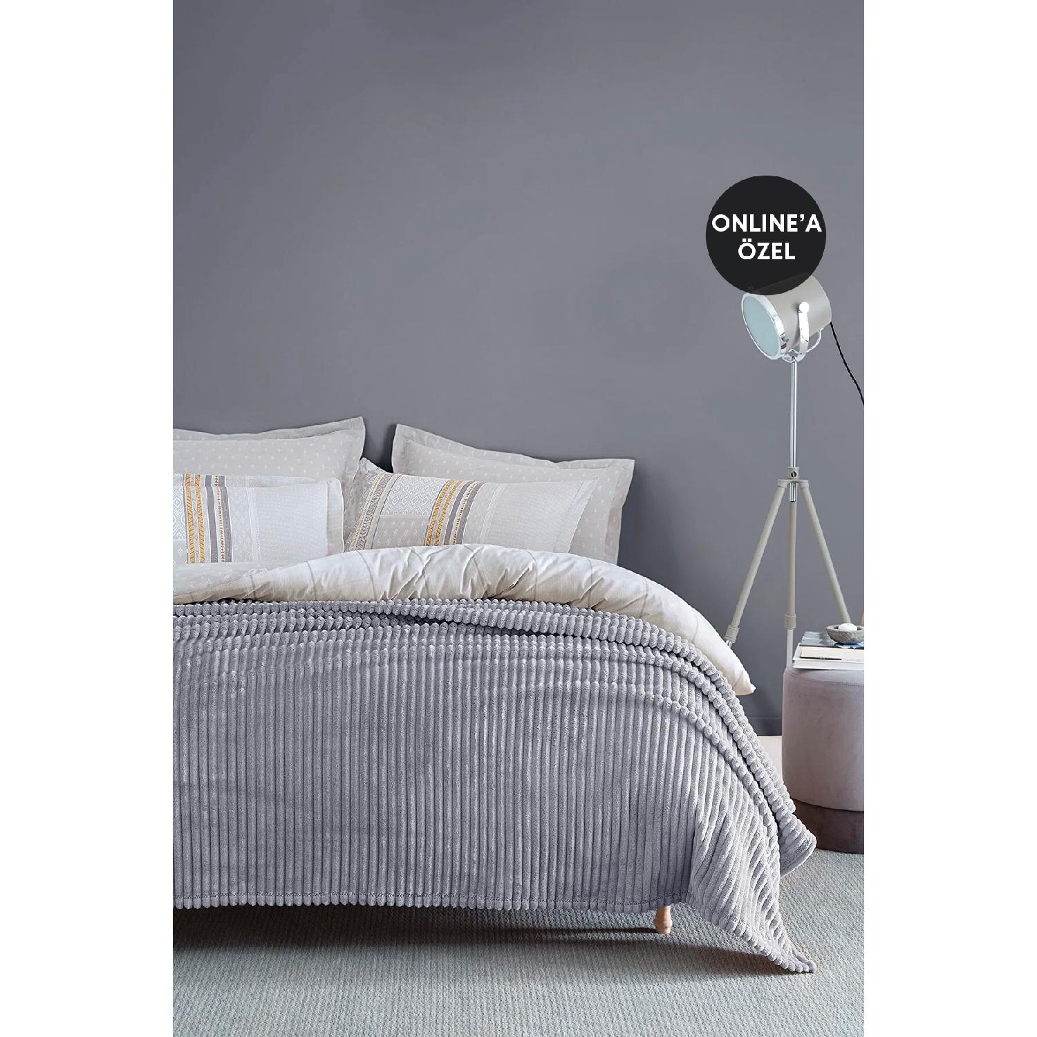 

Одеяло двойное Holly Wellsoft Серое