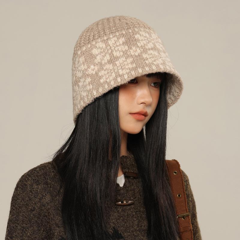Autumn and Winter Hat Women's Color Matching Knitted Hat Windproof Warm Wool Hat Fashion Basin Hat