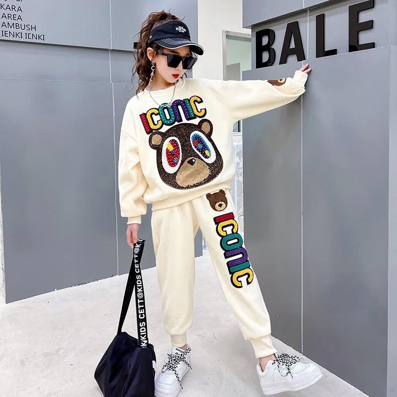 Stylish Spring Two-Piece Suit for Girls - Trendy, Fashionable, and Perfect for Mid-to-Large Children