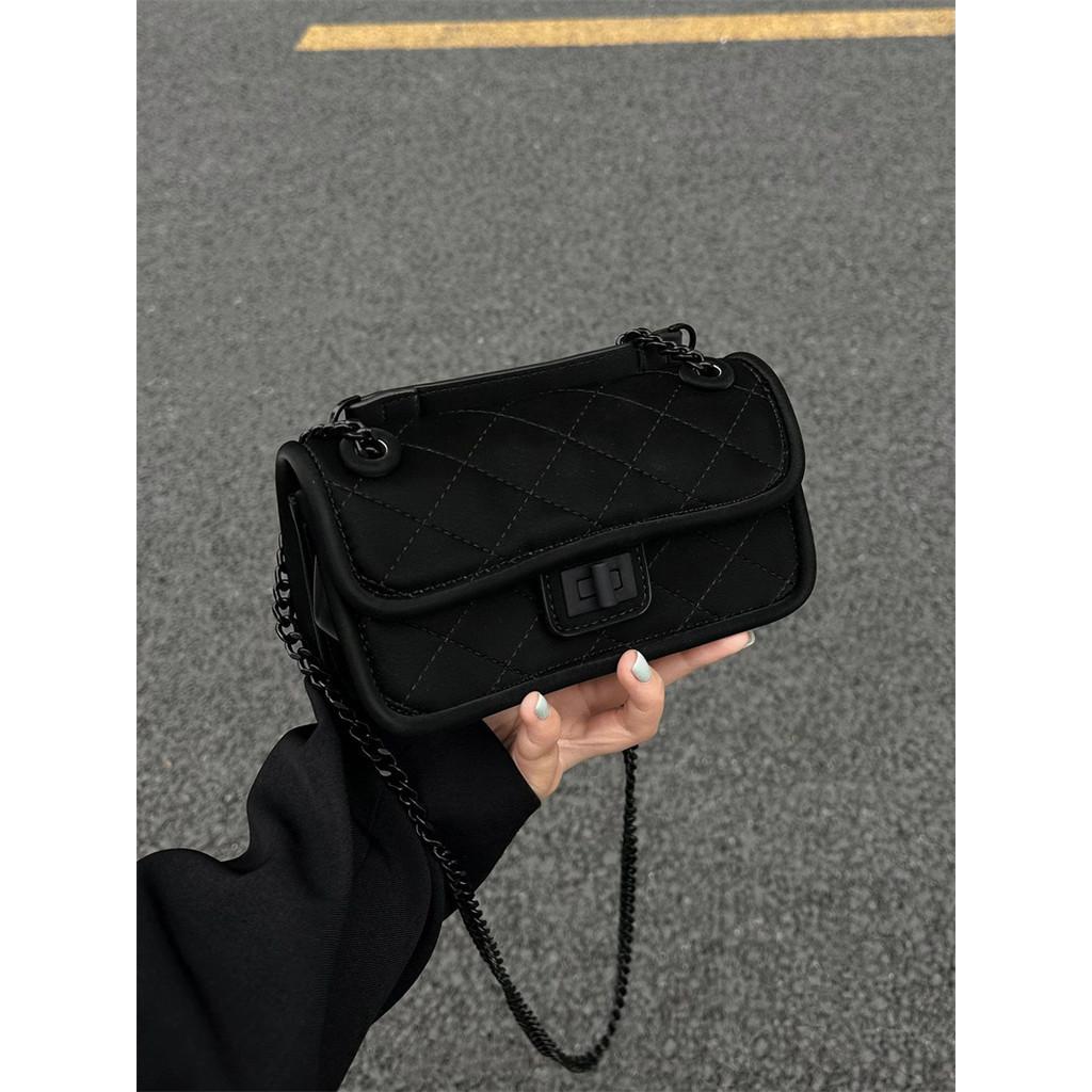 Ielgy Ladies Solid Color Horizontal Small Square Bag Niche All-Match Design Chain Shoulder Messenger Bag