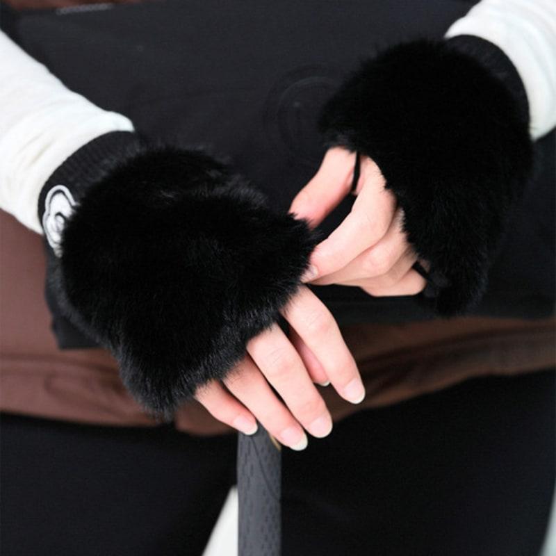 Nitina Crystal Fur Hand Warmer C/BK