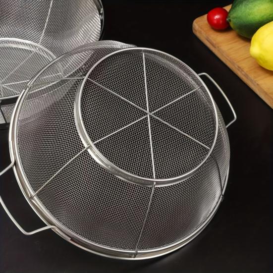 Stainless Steel Colander Fine Mesh Colander with Handles And Resting Base Fast Draining Strainer for Kitchen Use Meal Prep