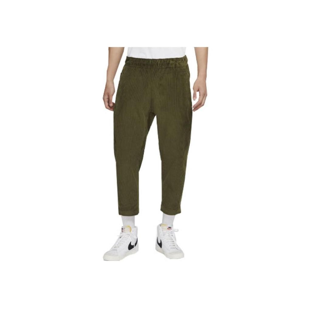 Nike Cordhose mit konischer Passform, verkürzte Länge, Herrenhosen, Raugrün, DO2324-326