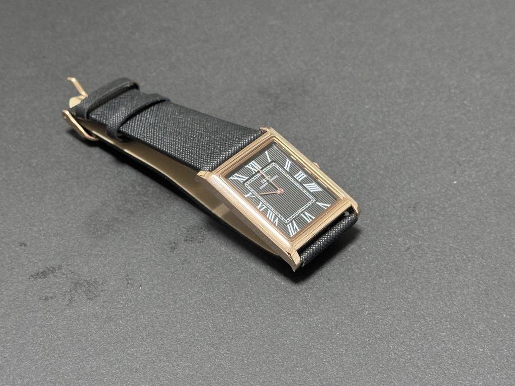 [USED] IBSO Men's 7mm Ultra-Thin Rectangular Dial Watch
