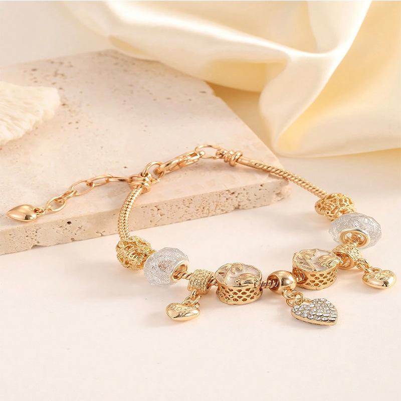 Shiny Crystal Alloy Heart Beaded Bracelet With Palm Tree And Oil Drip Chain Charm