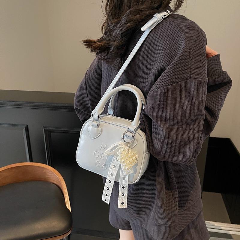 Popular small bag women's summer new high-end messenger bag versatile portable pillow bag