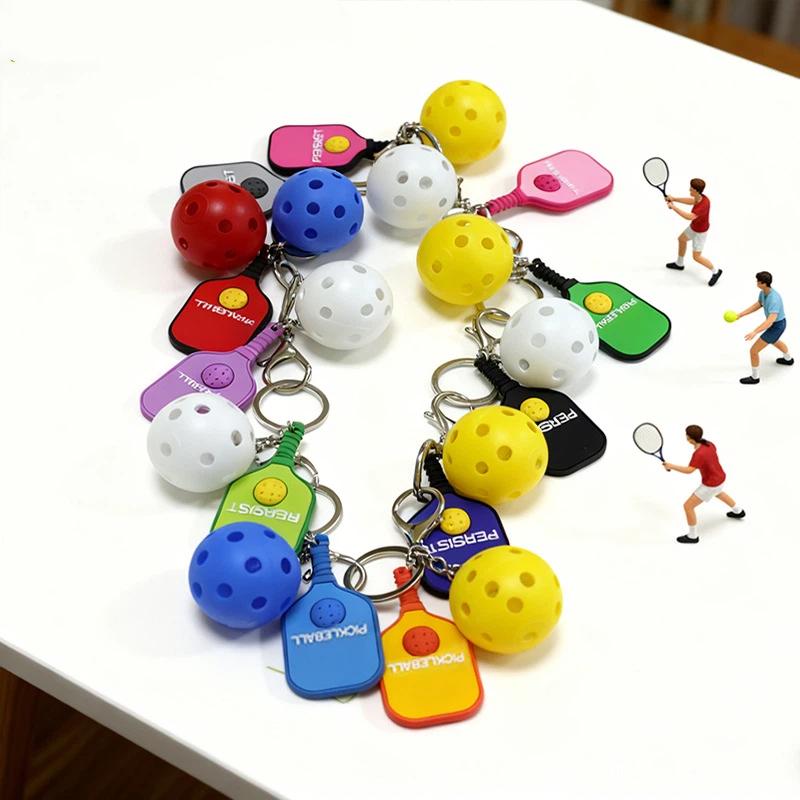 מחזיק מפתחות מתכת מחבט פיקלבול יצירתי מחזיקי מפתחות כדור גולף חלול צבעוני מעריצי כדור דינק מתנה למסיבה תליון לשקית מתנה
